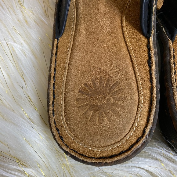 Ugg Australia leather sandals size 10 - Picture 4 of 9